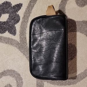 Kenneth Cole Reaction dopp or shaving bag end handle zipper closure side pocket